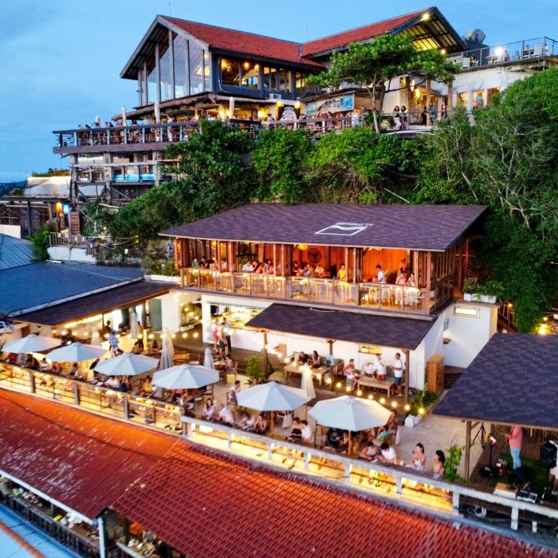 laterrazza-uluwatu-Whole restaurant